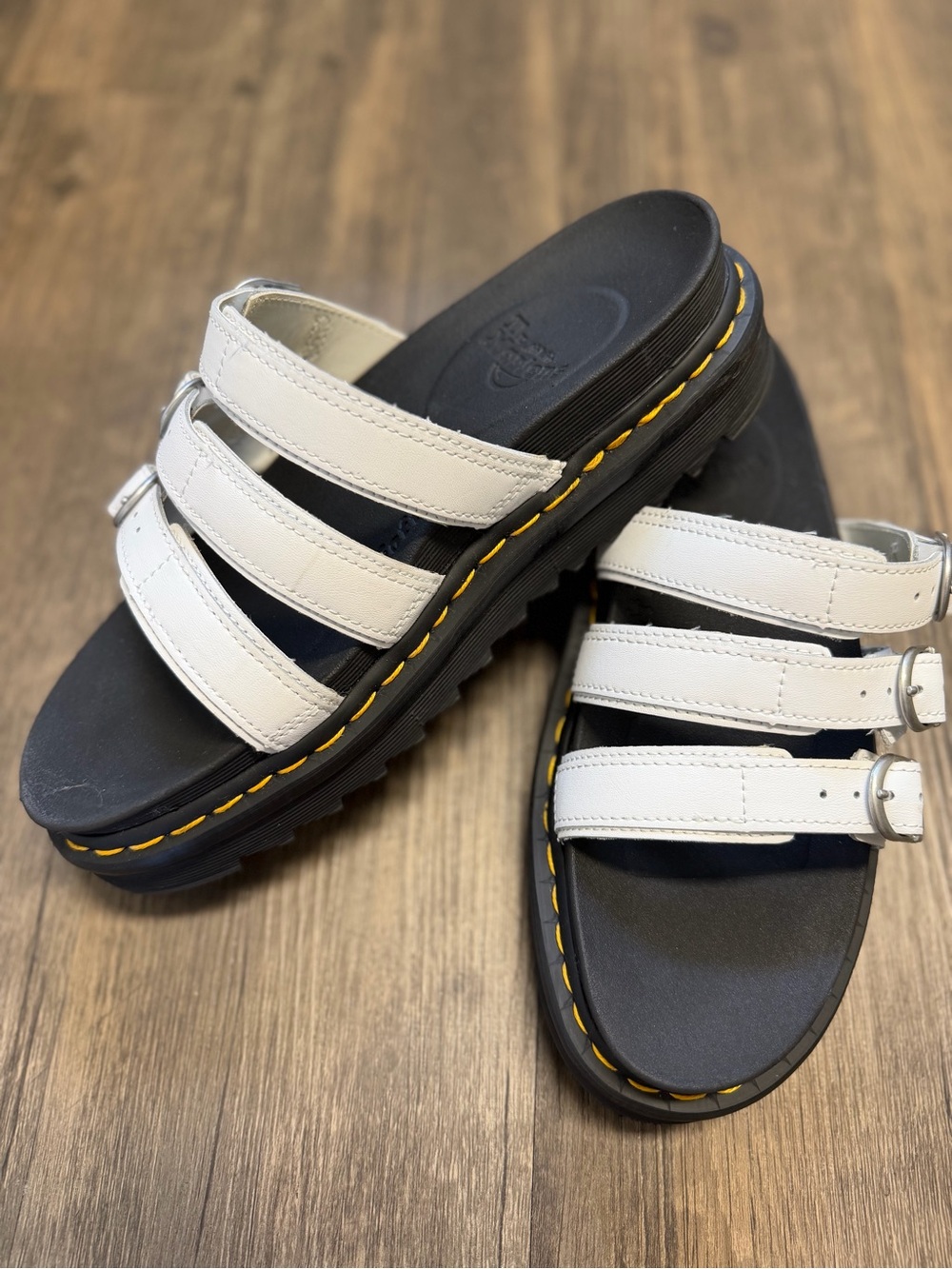 DR. MARTENS Blaire platform slide white hydro leather sandals Adjustable Shoes 9
